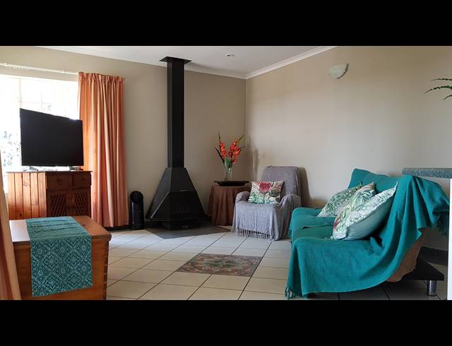 3 BEDROOM HOUSE SOLD IN ERASMUSKLOOF